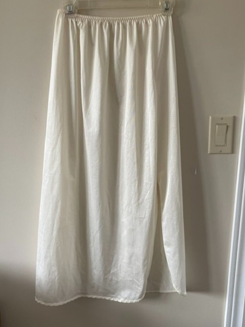 Patricia VTG Half Slip  Midi‎ Skirt Elastic Waist Cream Size M